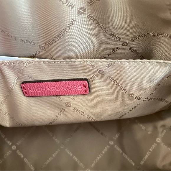 New Michael Kors jet set travel medium dome crossbody Xbody bag - Picture 14 of 16